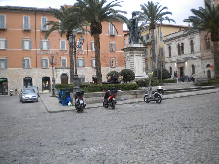 I danni in una vita danno a una gamba come trattare