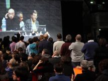 Tante le domande dei duemila presenti al MMT Summit di Rimini nel febbraio 2012 (foto Democrazia MMT Italia)