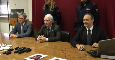 La Polizia di Stato in conferenza stampa (foto di Cristiano Pietropaolo)