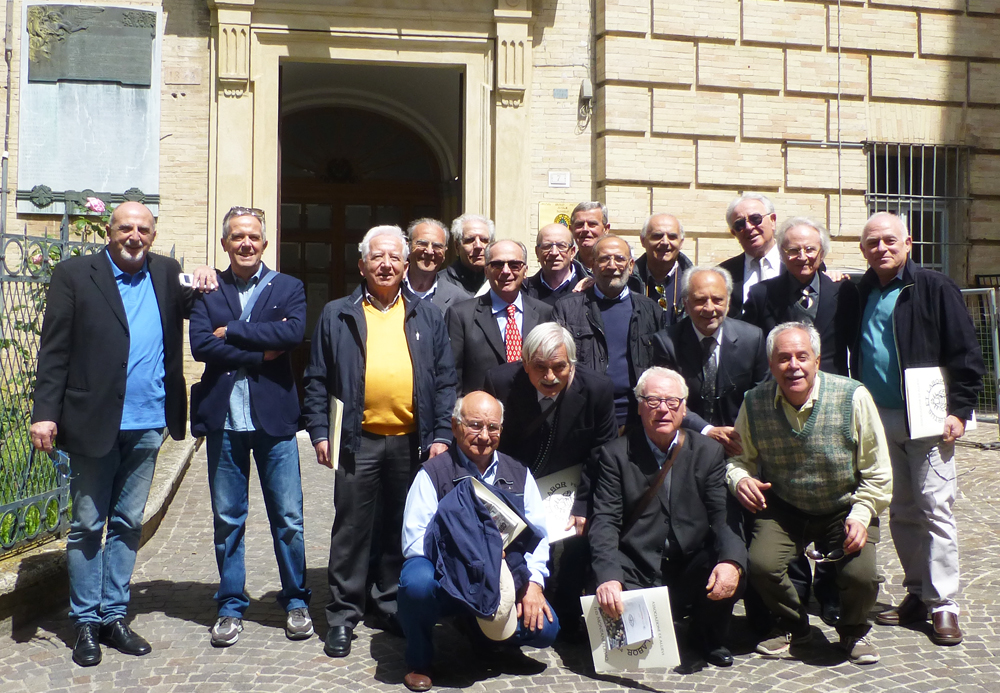 Iti Montani Festeggiati A Grottammare I Primi 50 Anni Della V Chimici Sez F Riviera Oggi