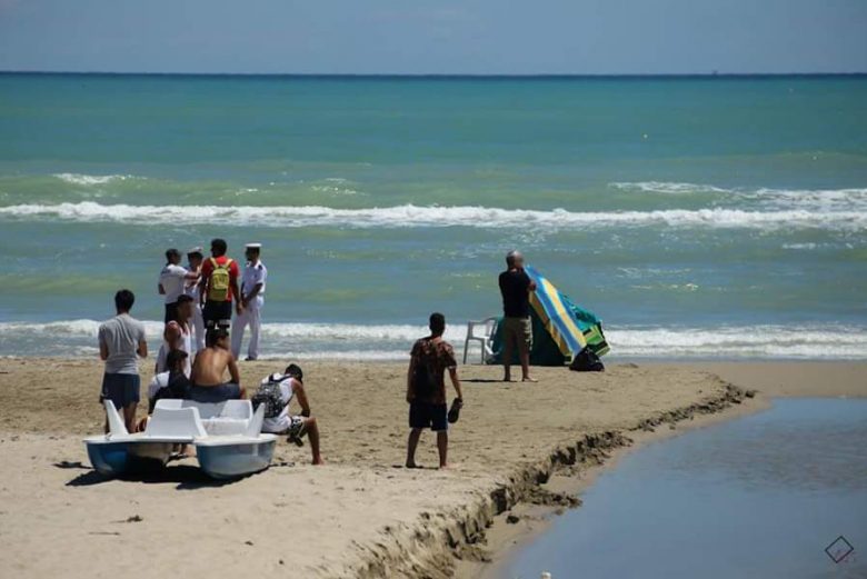 Grottammare, papà annega per salvare il figlio di 10 anni