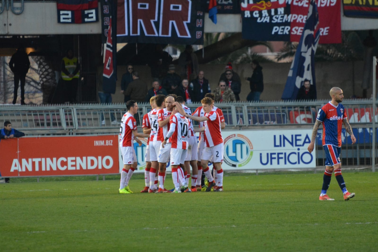 https://www.rivieraoggi.it/wp-content/uploads/2019/03/Terzo-gol-Vicenza.jpg