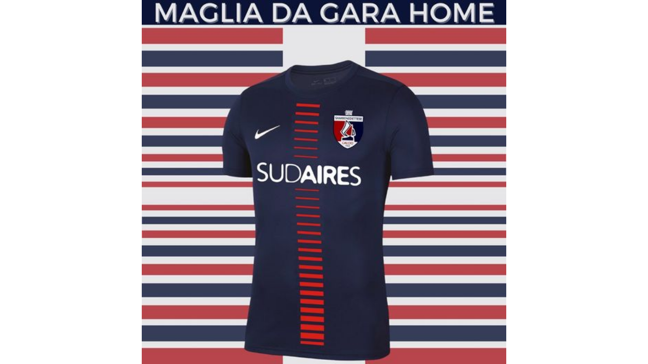 La maglia della Samb molto bella. Chi storce il naso forse